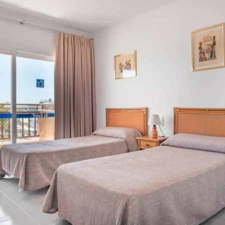 Es Cane Aparthotel Es Cana
